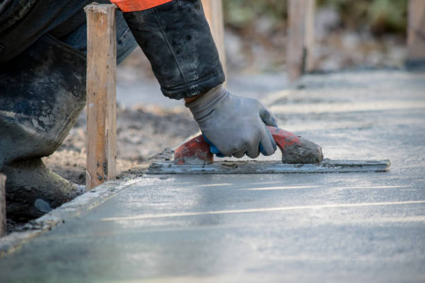 Best Concrete sidewalk installation  in Germantown, TN